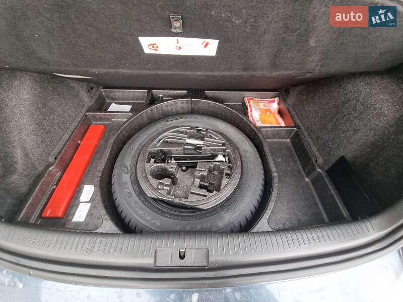 Хетчбек Volkswagen Golf 2010 в Вінниці