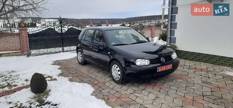 Хетчбек Volkswagen Golf 2001 в Бучачі
