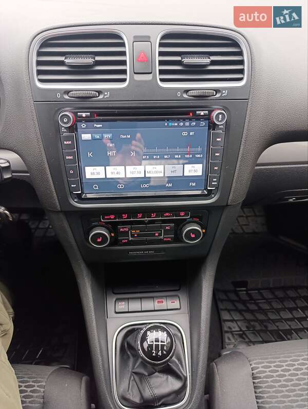 Хэтчбек Volkswagen Golf 2012 в Черкассах