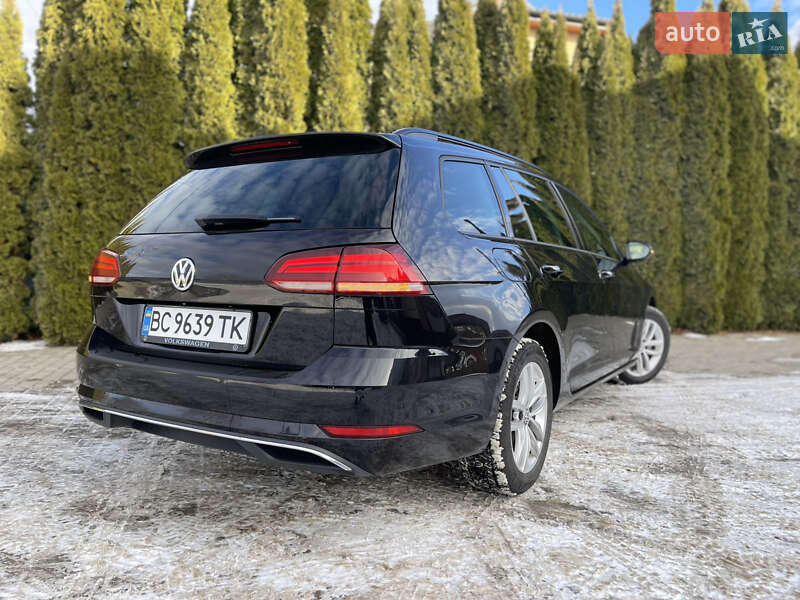 Універсал Volkswagen Golf 2018 в Самборі