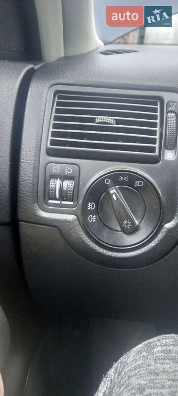 Хэтчбек Volkswagen Golf 2004 в Львове фото 7 Хэтчбек Volkswagen Golf 2004 в Львове