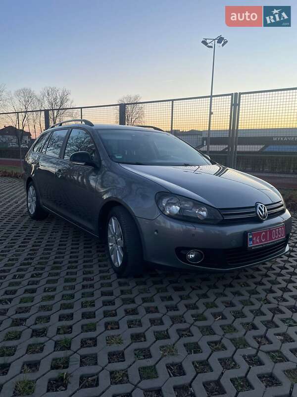 Универсал Volkswagen Golf 2013 в Мукачево