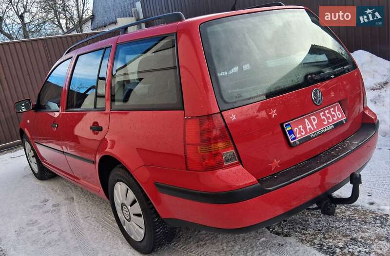 Универсал Volkswagen Golf 2002 в Харькове