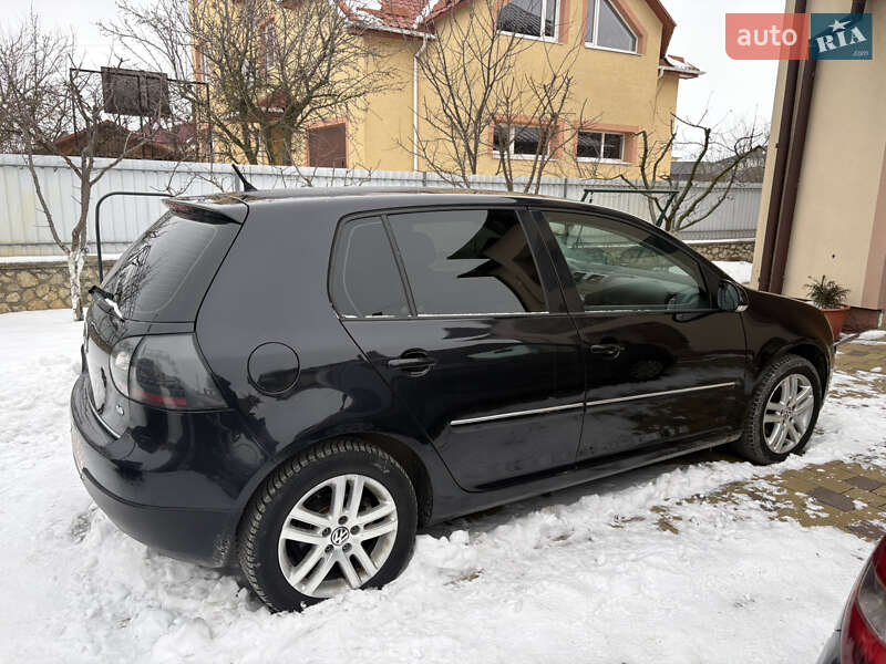 Хэтчбек Volkswagen Golf 2008 в Тернополе