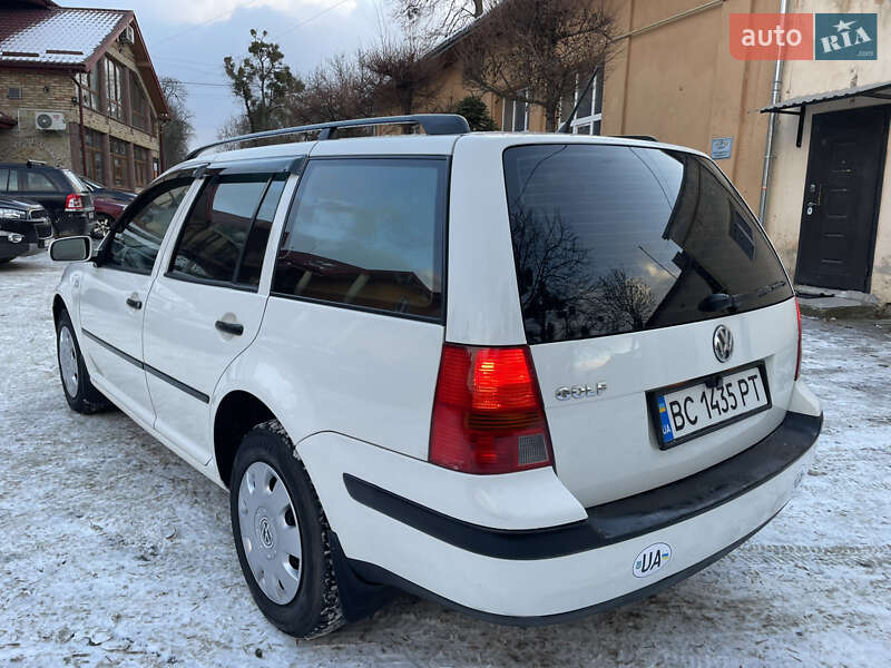 Универсал Volkswagen Golf 2001 в Львове