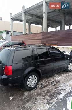 Универсал Volkswagen Golf 2004 в Ровно