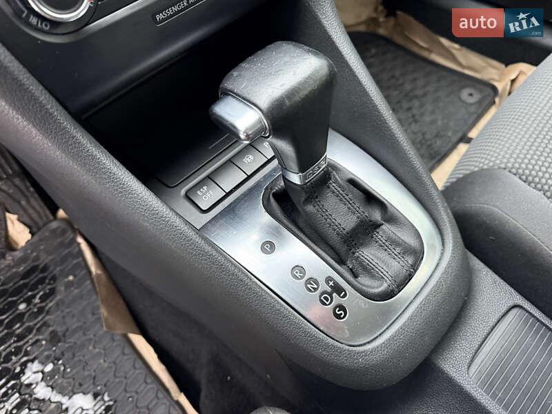 Хэтчбек Volkswagen Golf 2010 в Белой Церкви