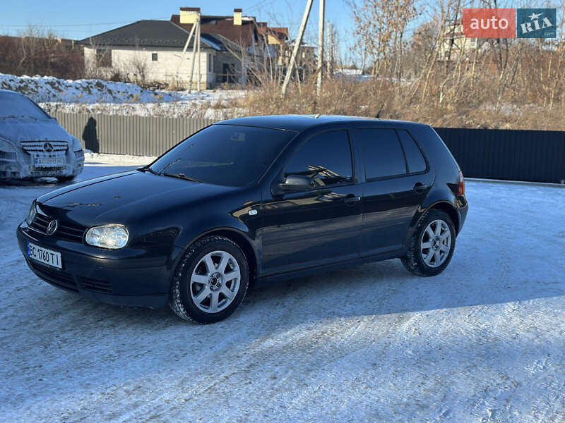 Volkswagen Golf 2003