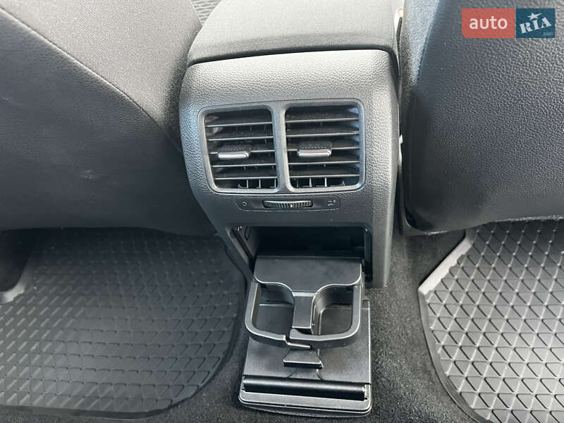 Хетчбек Volkswagen Golf 2011 в Луцьку фото 24 Хетчбек Volkswagen Golf 2011 в Луцьку