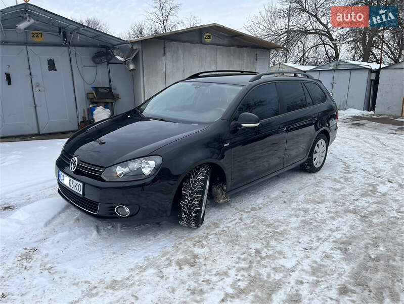 Универсал Volkswagen Golf 2012 в Черкассах