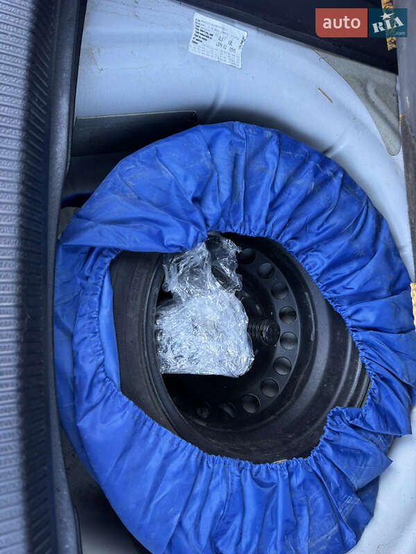 Універсал Volkswagen Golf 2009 в Володимирі