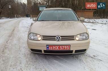 Хэтчбек Volkswagen Golf 2003 в Красилове