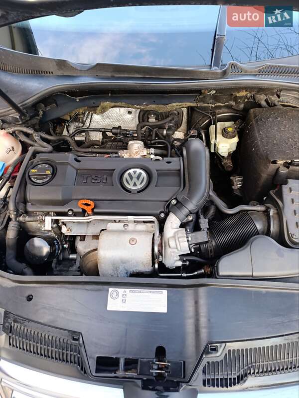 Універсал Volkswagen Golf 2009 в Луцьку