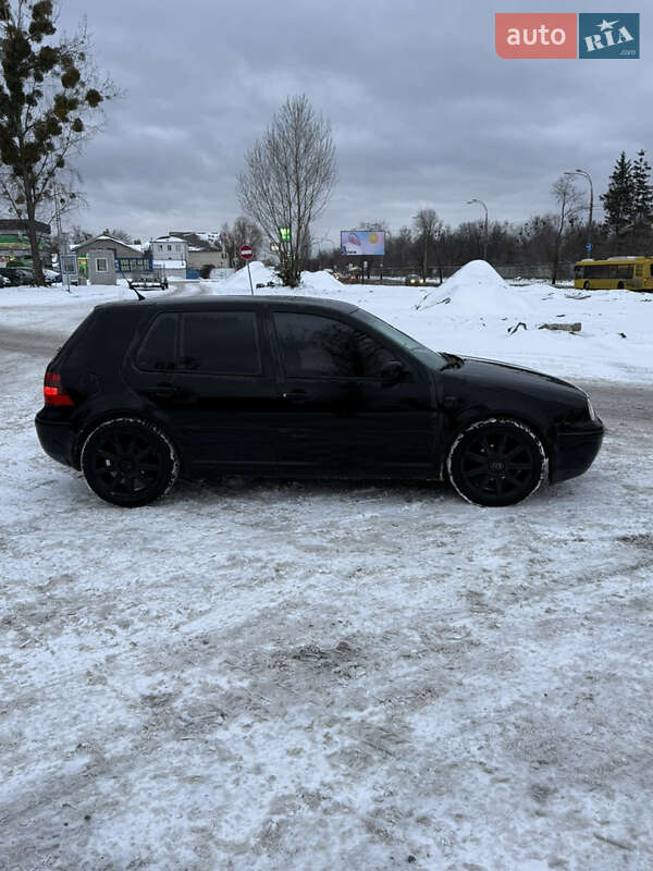 Хетчбек Volkswagen Golf 1999 в Києві
