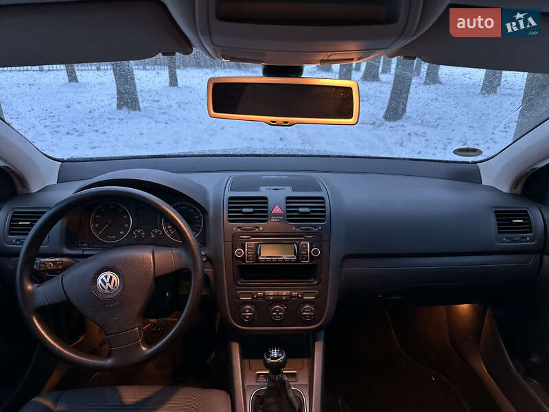 Хетчбек Volkswagen Golf 2008 в Вінниці