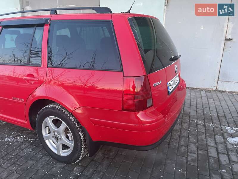 Універсал Volkswagen Golf 2006 в Тернополі