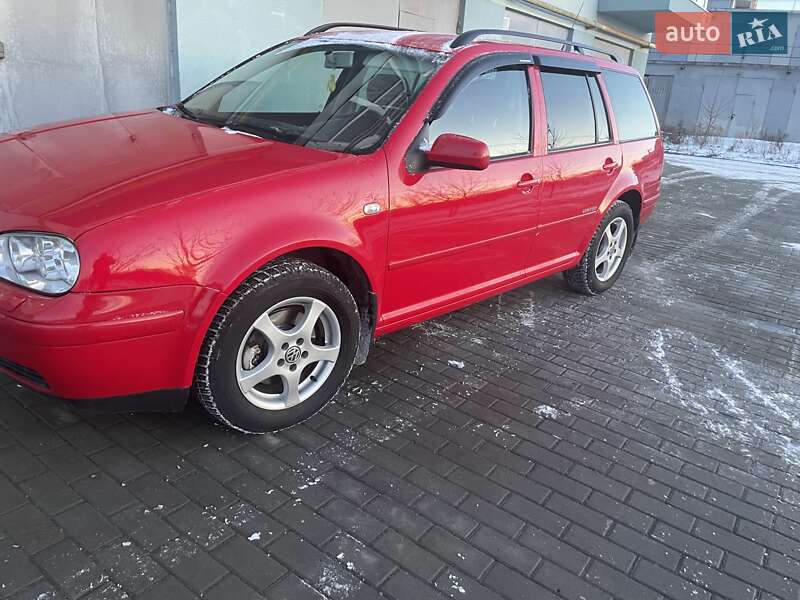 Універсал Volkswagen Golf 2006 в Тернополі