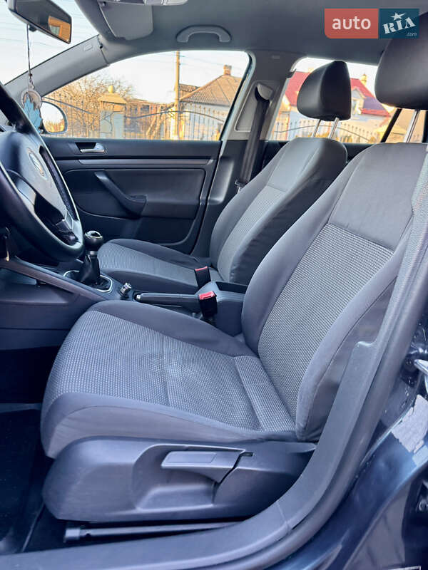 Универсал Volkswagen Golf 2007 в Самборе