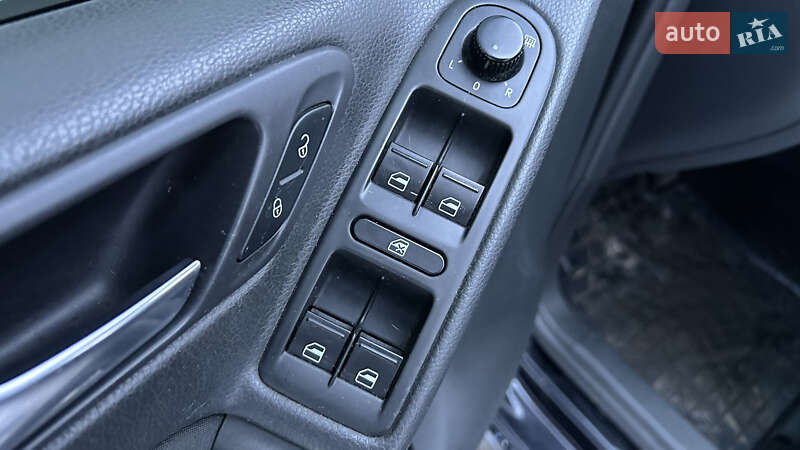 Хетчбек Volkswagen Golf 2008 в Кривому Розі