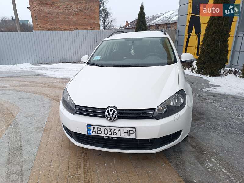 Універсал Volkswagen Golf 2011 в Вінниці
