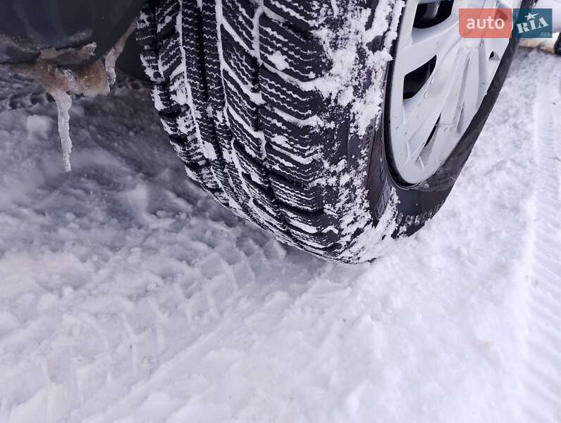 Хетчбек Volkswagen Golf 2005 в Конотопі