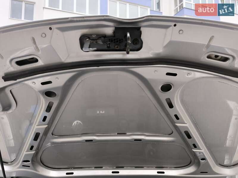 Хетчбек Volkswagen Golf 2006 в Черкасах