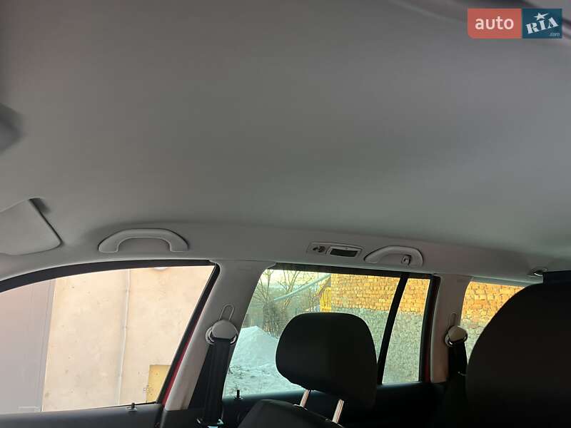 Універсал Volkswagen Golf 2006 в Тернополі