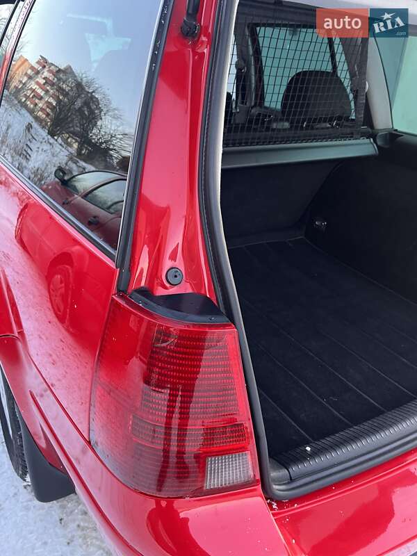 Універсал Volkswagen Golf 2006 в Тернополі