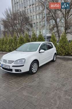 Хэтчбек Volkswagen Golf 2008 в Днепре