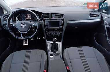 Універсал Volkswagen Golf 2016 в Івано-Франківську