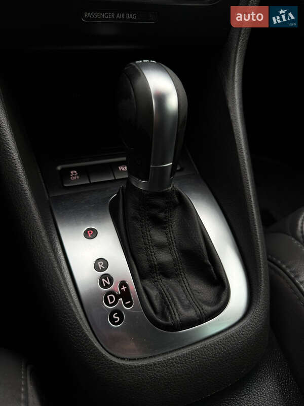 Універсал Volkswagen Golf 2011 в Володимирі