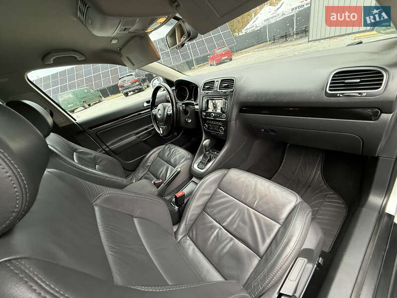 Універсал Volkswagen Golf 2011 в Володимирі