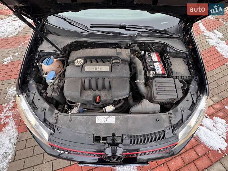 Хэтчбек Volkswagen Golf 2009 в Запорожье