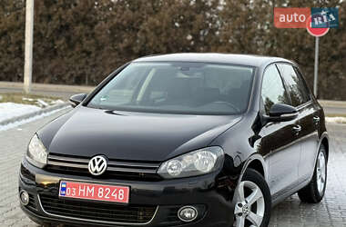 Хэтчбек Volkswagen Golf 2010 в Львове