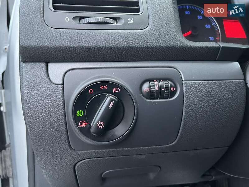 Універсал Volkswagen Golf 2008 в Вінниці