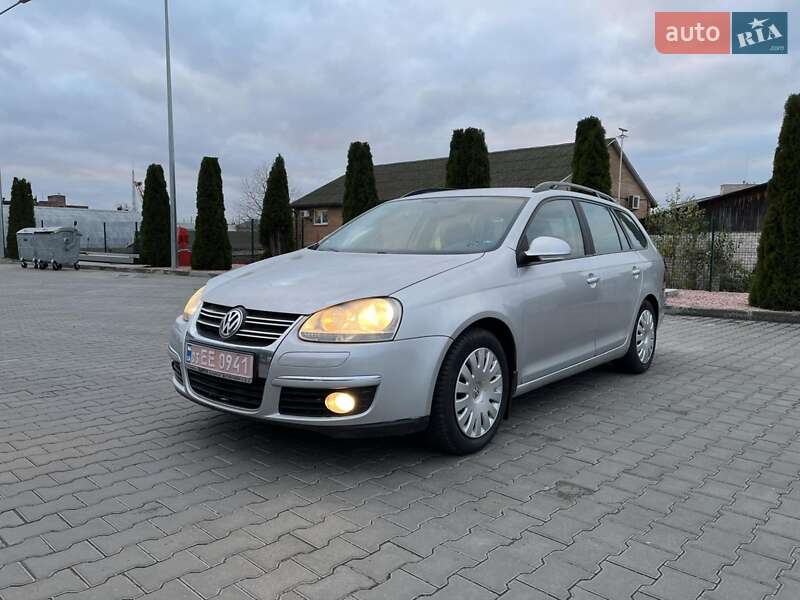 Універсал Volkswagen Golf 2008 в Вінниці