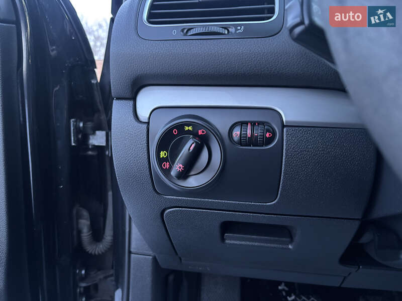 Хэтчбек Volkswagen Golf 2008 в Бердичеве фото 21 Хэтчбек Volkswagen Golf 2008 в Бердичеве