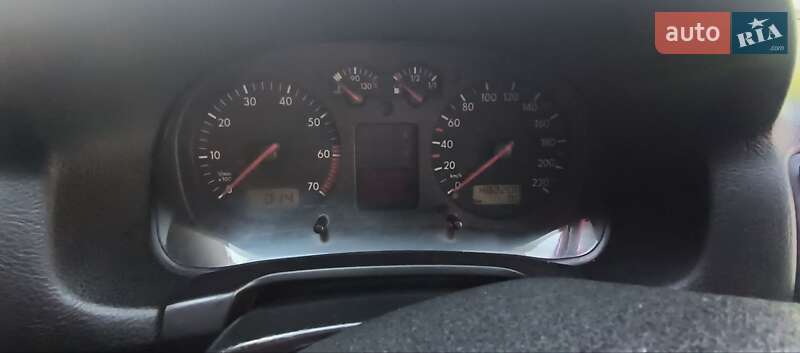 Хэтчбек Volkswagen Golf 2000 в Виннице