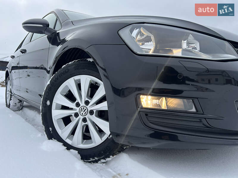 Універсал Volkswagen Golf 2015 в Луцьку
