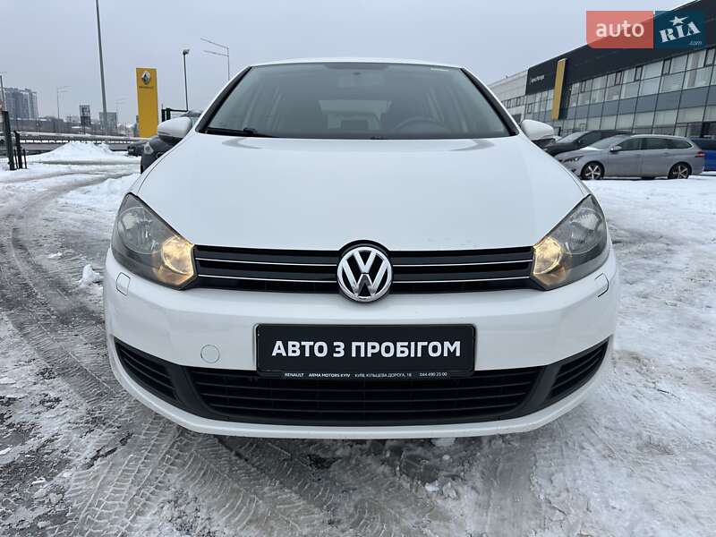 Хетчбек Volkswagen Golf 2012 в Києві
