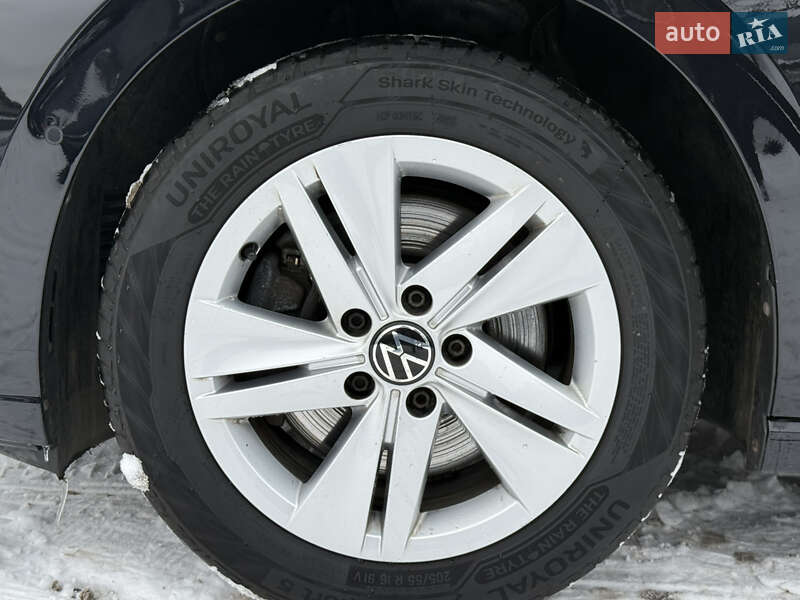 Универсал Volkswagen Golf 2022 в Луцке