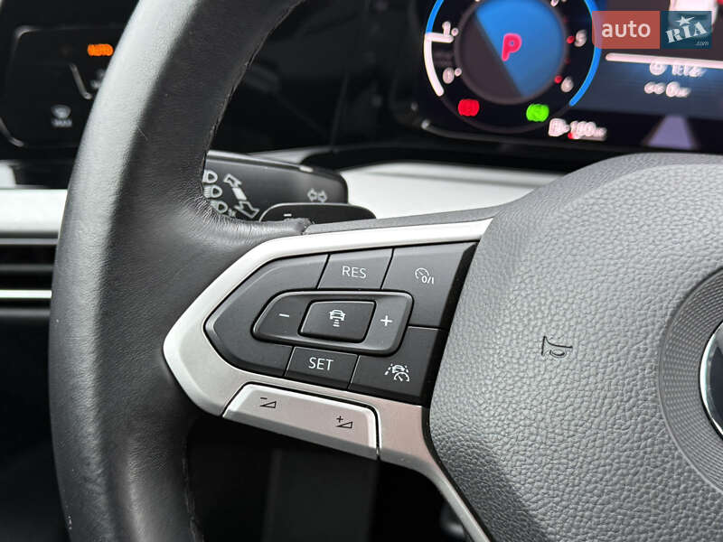 Универсал Volkswagen Golf 2022 в Луцке