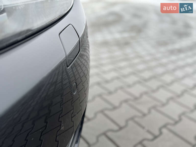 Хэтчбек Volkswagen Golf 2009 в Владимире