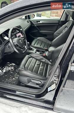 Універсал Volkswagen Golf 2019 в Луцьку