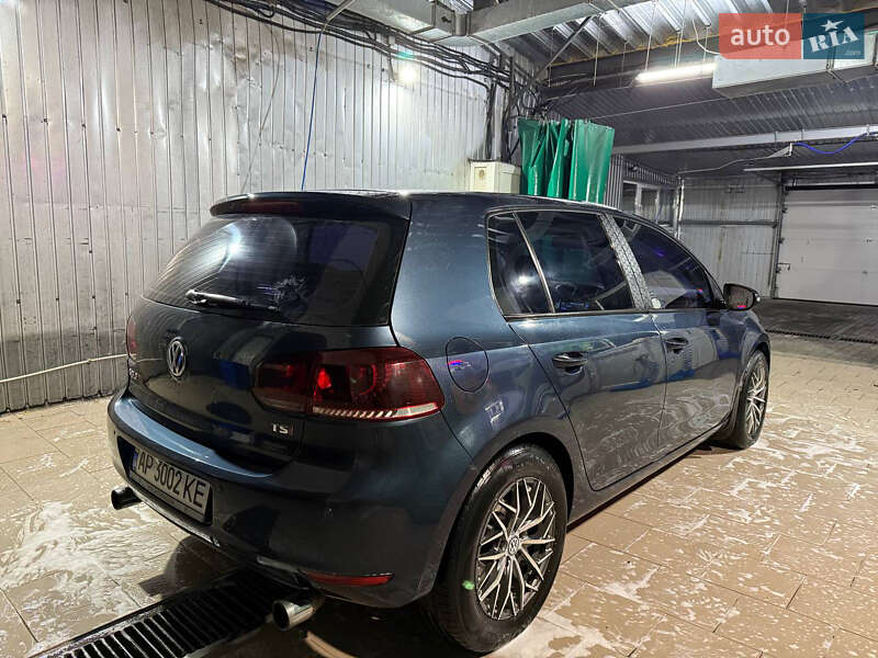 Хэтчбек Volkswagen Golf 2011 в Запорожье