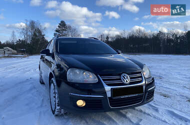 Универсал Volkswagen Golf 2008 в Вараше