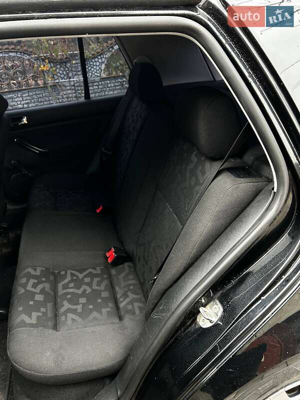 Хэтчбек Volkswagen Golf 1998 в Жовкве