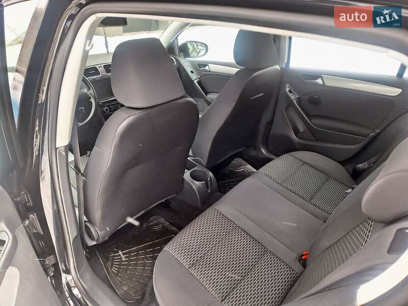 Хэтчбек Volkswagen Golf 2010 в Ивано-Франковске фото 47 Хэтчбек Volkswagen Golf 2010 в Ивано-Франковске