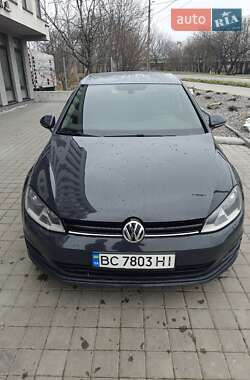 Хэтчбек Volkswagen Golf 2014 в Львове