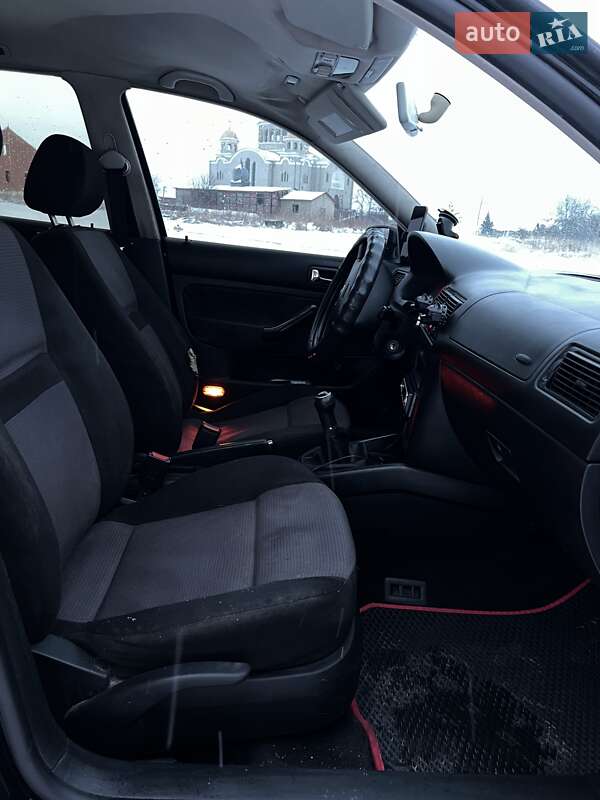 Хэтчбек Volkswagen Golf 2000 в Дрогобыче